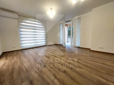 Rent, office space, 110m², Zabjelo, Podgorica - image 1