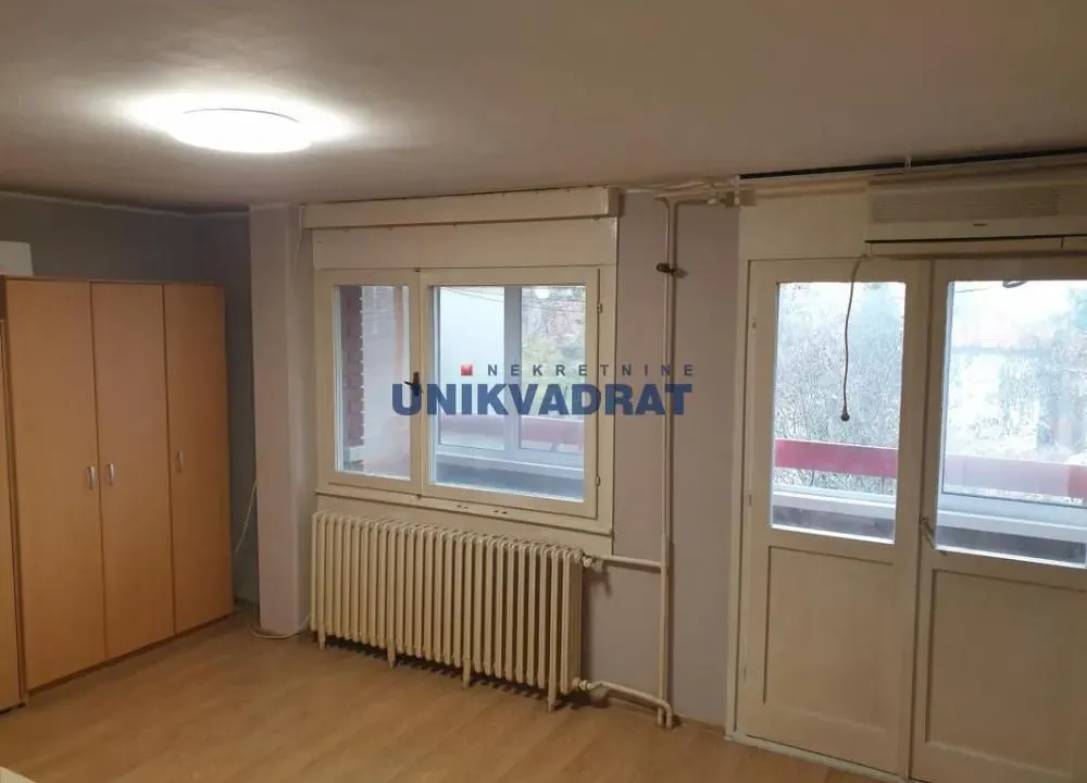 Prodaja, jednosoban stan, 44m², Kneževac, Beograd