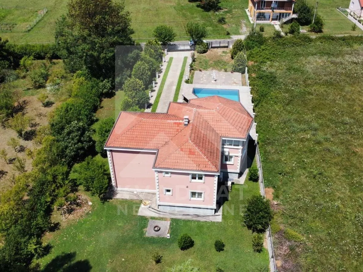 Prodaja, kuća, 350m², Kosić, Danilovgrad