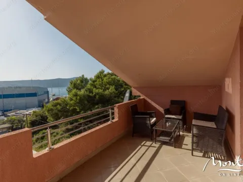 Sale, two bedroom apartment, 106m², Tivat, Crna Gora