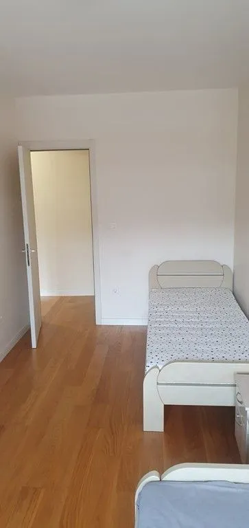Rent, two bedroom apartment, 69m², Central Point, Podgorica