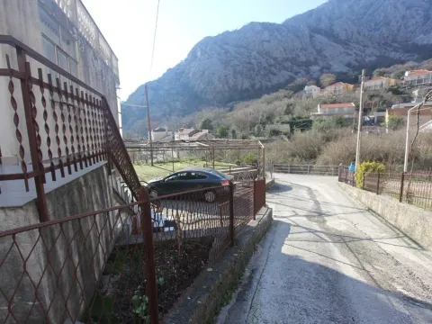 Sale, house, 262m², Orahovac, Kotor - image 2