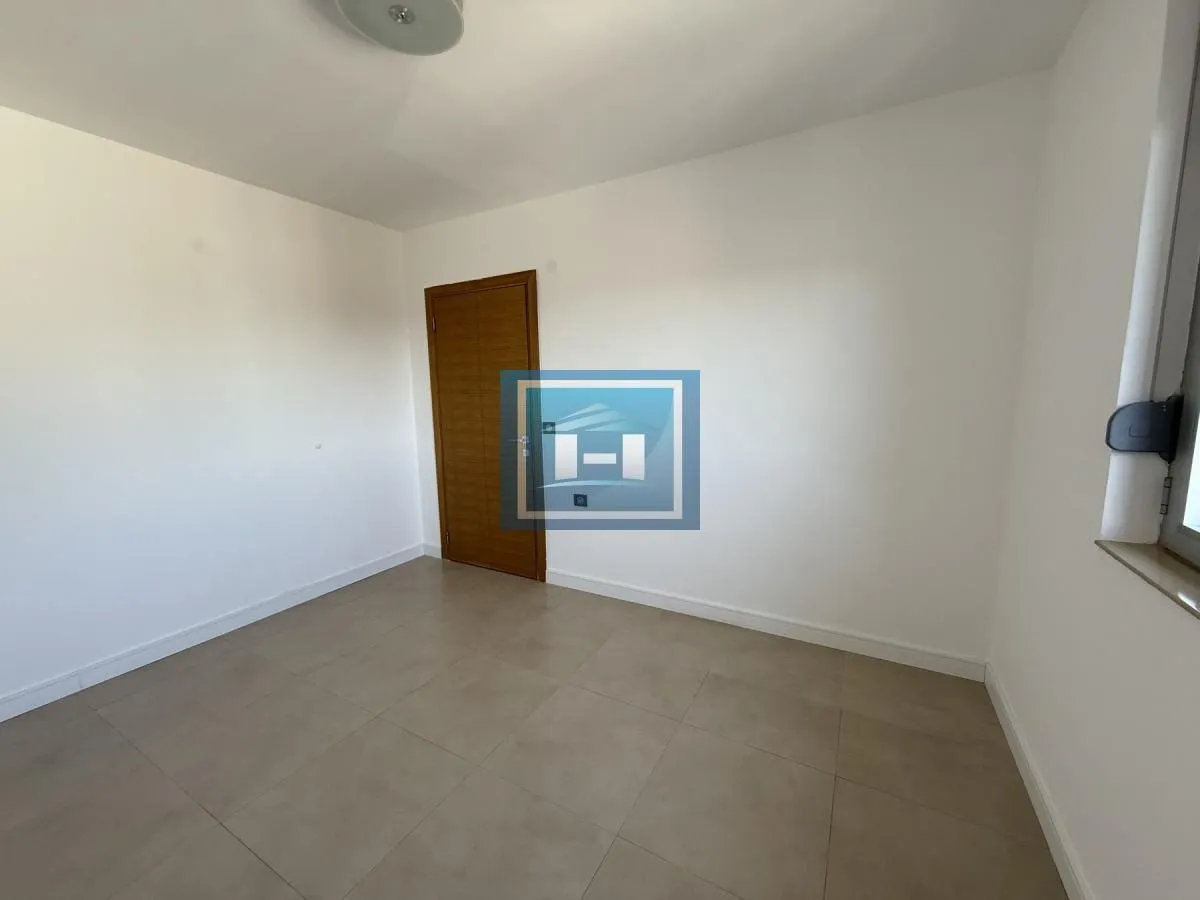 Prodaja, dvosoban stan, 77m², Vašarište, Jagodina