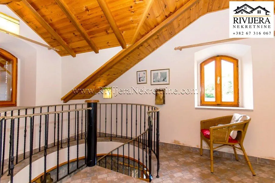 Prodaja, kuća, 226m², Podi, Herceg Novi