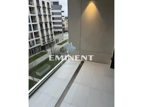 Izdavanje, trosoban stan, 77m², Gundulićev Venac, Beograd - image 9