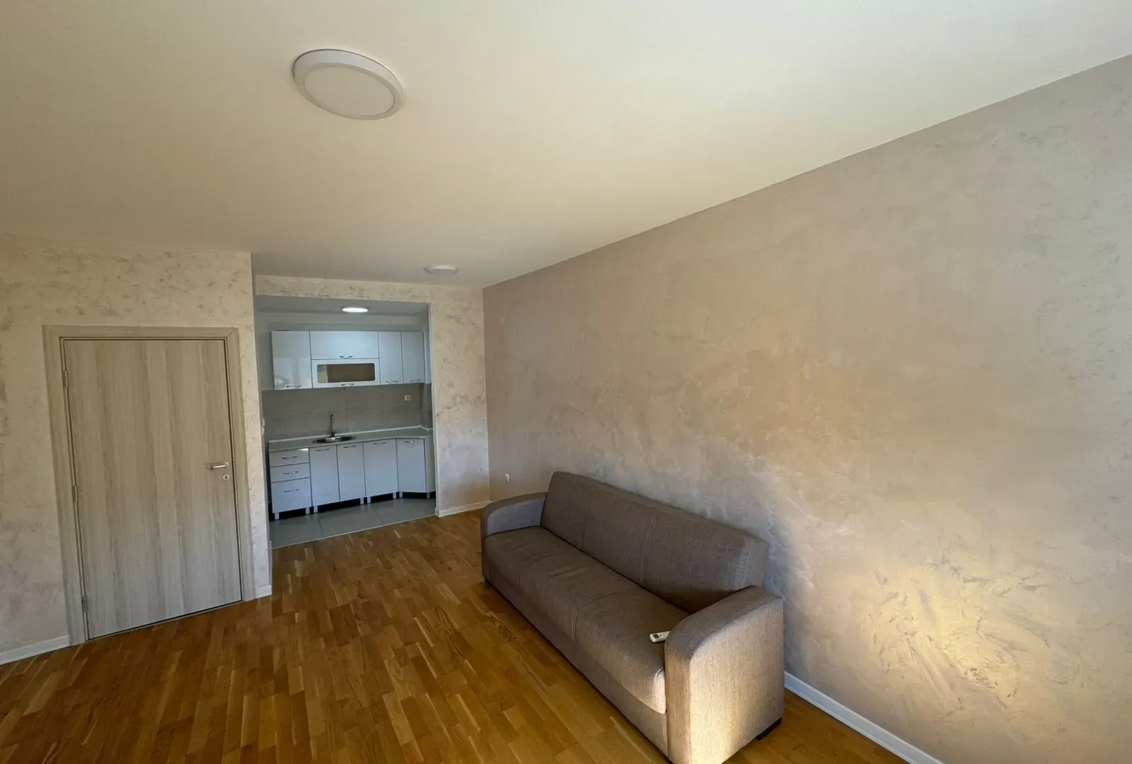 Izdavanje, jednosoban stan, 48m², Zabjelo, Podgorica