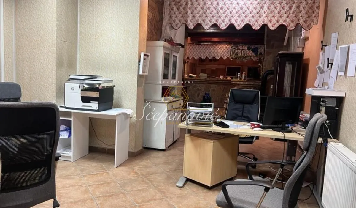 Sale, office space, 56m², Novo naselje, Novi Sad