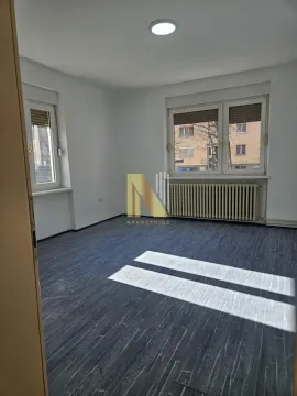 Rent, office space, 100m², Rotkvarija, Novi Sad Sve Podlokacije - image 6