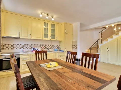 Prodaja, kuća, 185m², Zagora, Kotor - image 4