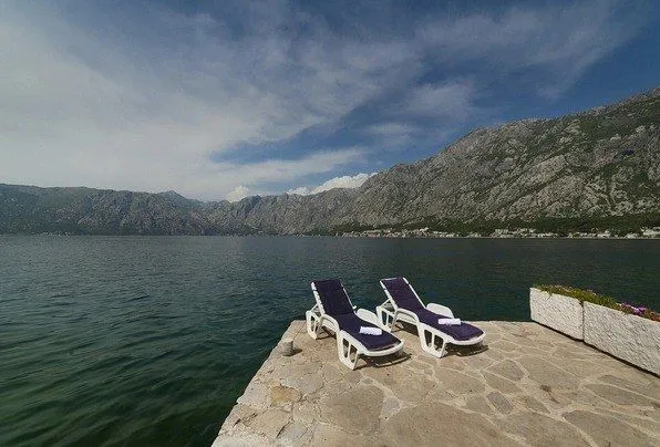 Prodaja, kuća, 450m², Kotor, Crna Gora