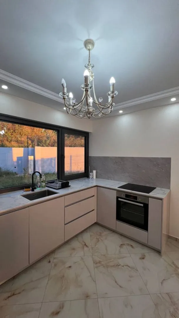 Rent, house, 286m², Donja Lastva, Tivat
