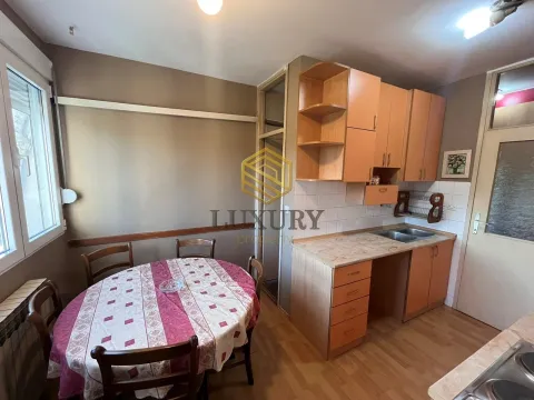 Rent, two bedroom apartment, 70m², Centar, Podgorica - image 3