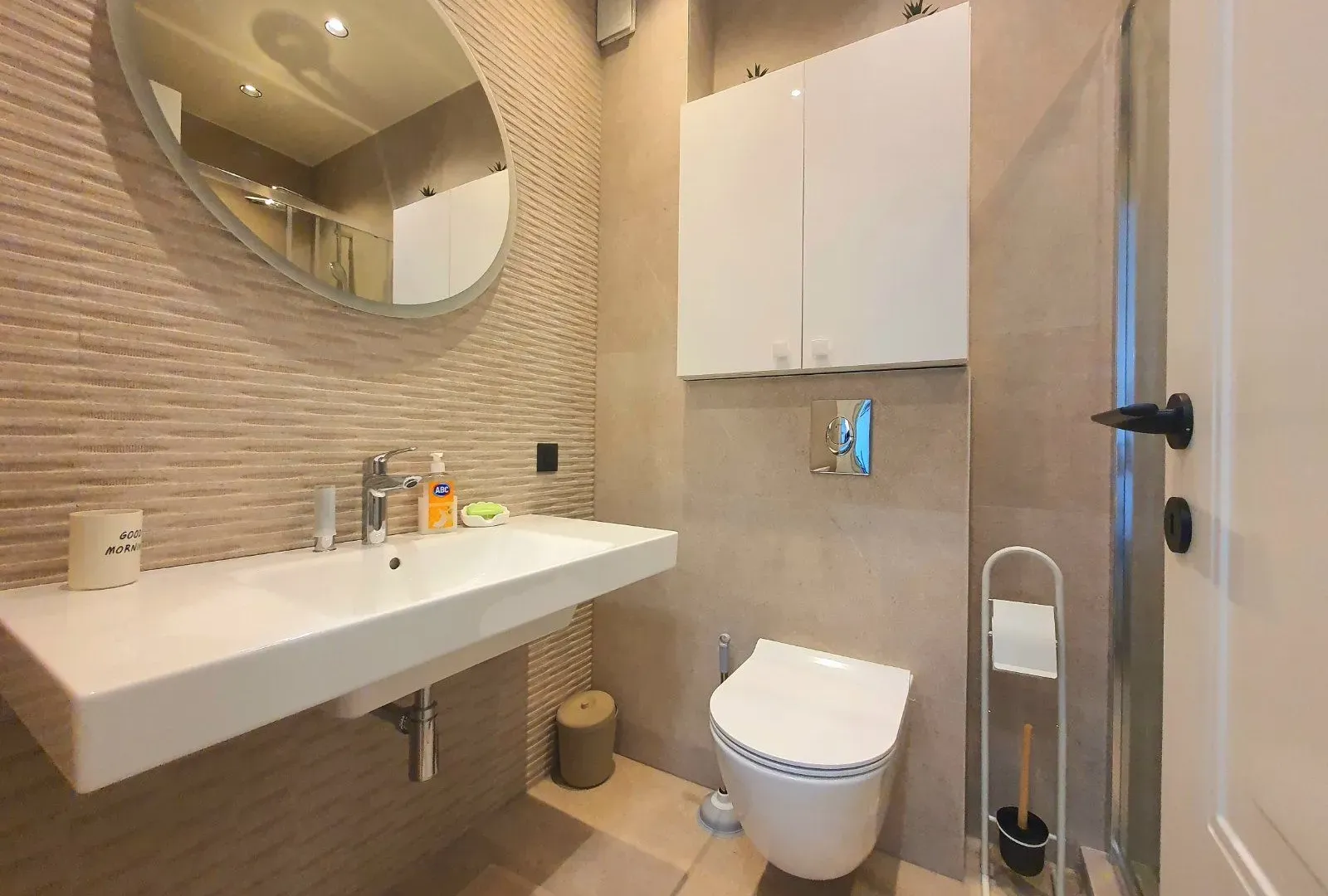 Izdavanje, jednosoban stan, 46m², Donja Gorica, Podgorica