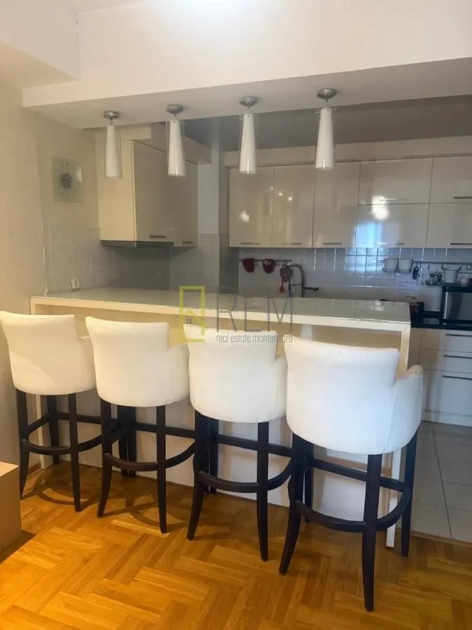 Rent, two bedroom apartment, 90m², Podgorica, Crna Gora