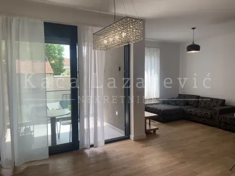 Rent, three bedroom apartment, 85m², Čubura, Beograd