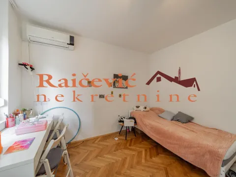 Sale, three bedroom apartment, 69m², Vračar Sve Podlokacije, Beograd - image 9