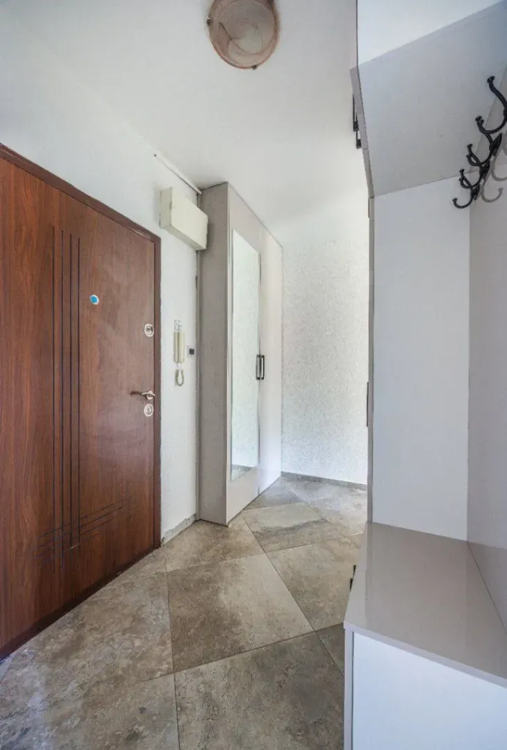 Prodaja, dvosoban stan, 55m², Centar, Tivat