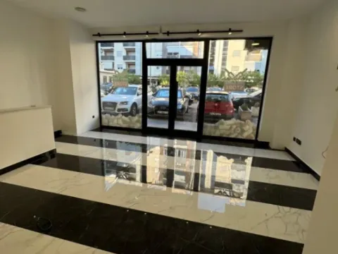 Izdavanje, poslovni prostor, 96m², City Kvart, Podgorica - image 6