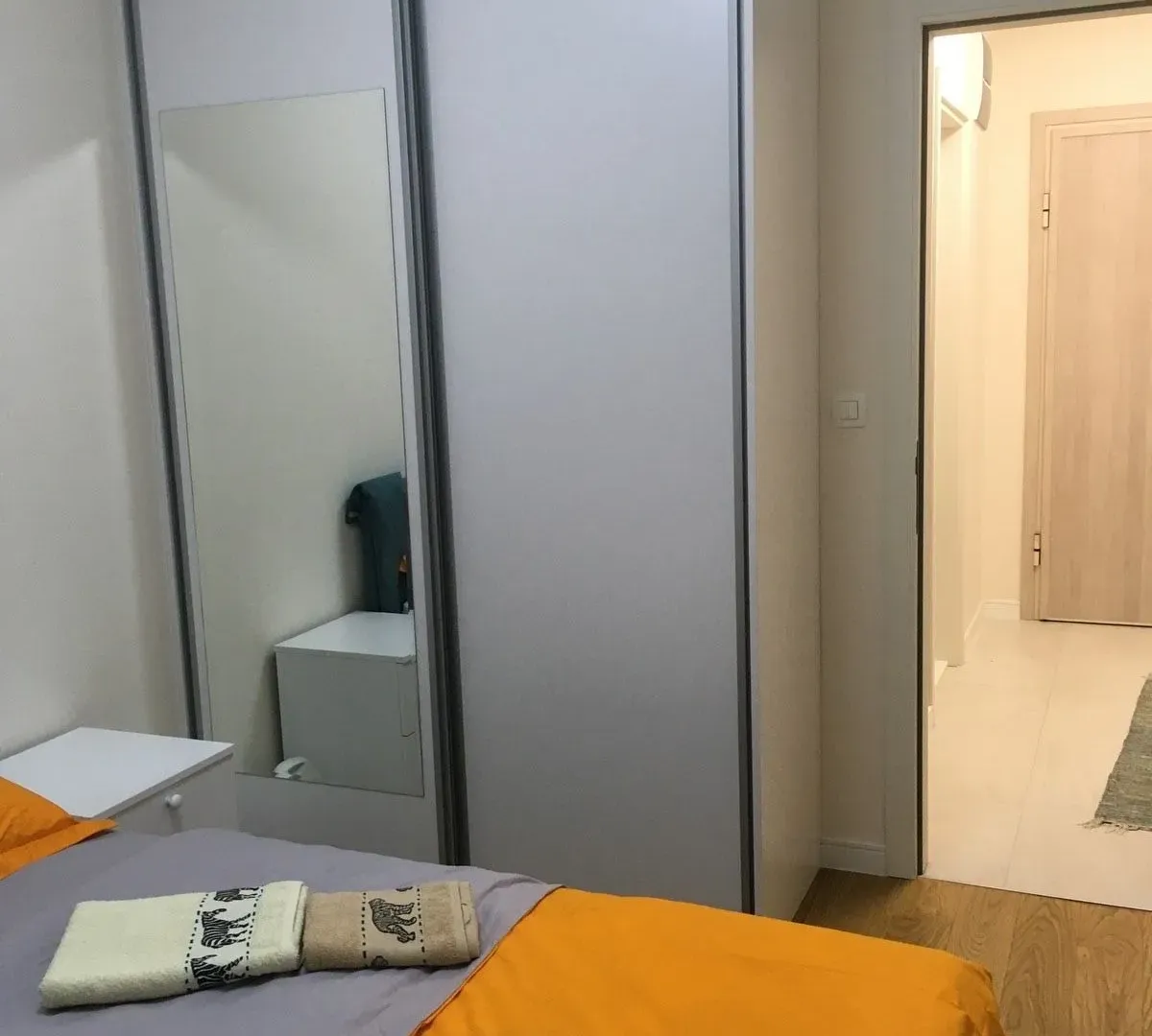 Izdavanje, jednosoban stan, 49m², Central Point, Podgorica