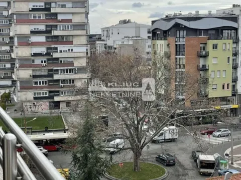 Sale, apartment, 340m², Kalenić Pijaca, Vračar Sve Podlokacije - image 4