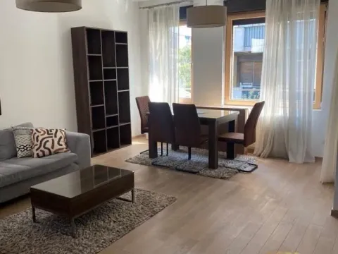 Stan in Vračar Sve Podlokacije