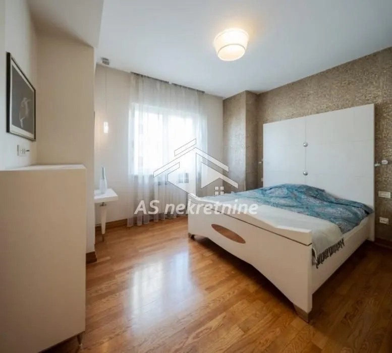 Sale, three bedroom apartment, 150m², Banovo Brdo, Beograd
