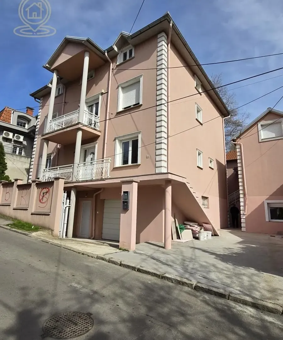 Izdavanje, kuća, 549m², Cvetkova Pijaca, Zvezdara Sve Podlokacije