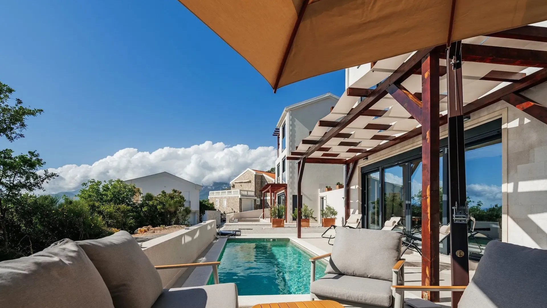 Sale, house, 114m², Blizikuće, Budva