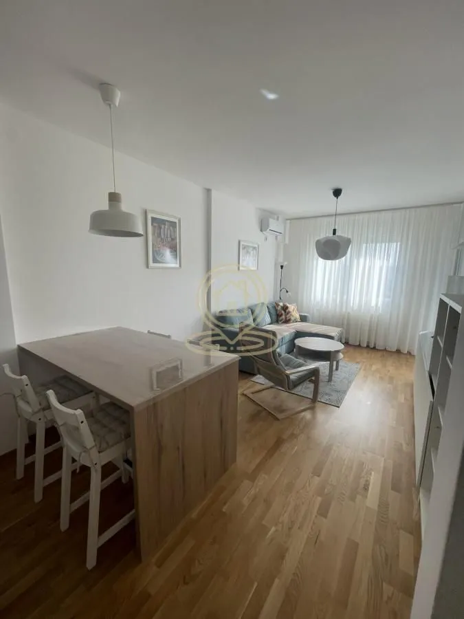 Izdavanje, dvosoban stan, 48m², Avijatičarsko naselje, Novi Sad Sve Podlokacije
