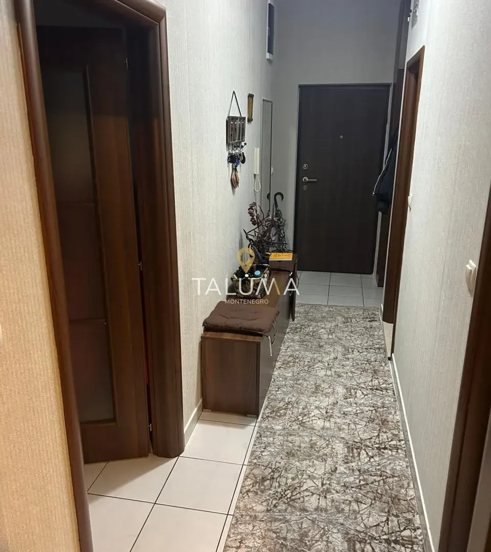 Prodaja, dvosoban stan, 72m², Momišići, Podgorica