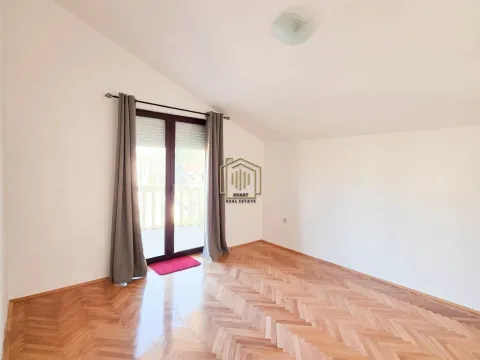 Prodaja, kuća, 350m², Zlatica, Podgorica - image 25