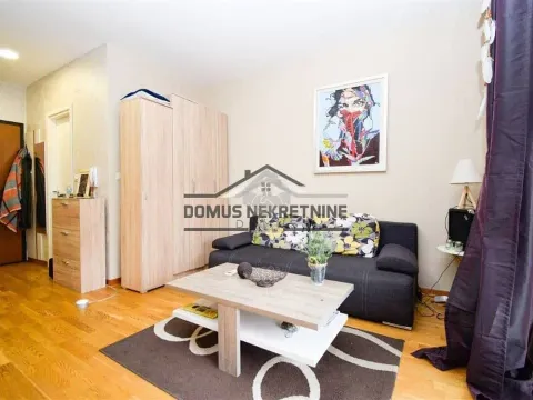 Rent, apartment, 31m², City Kvart, Podgorica - image 1