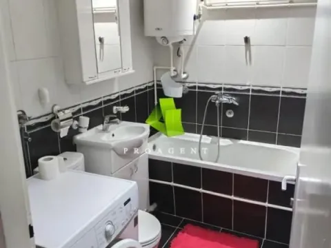 Izdavanje, trosoban stan, 54m², Palilula, Niš - image 12