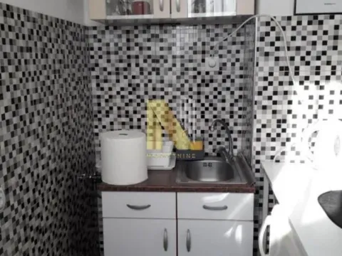 Prodaja, garsonjera, 30m², Centar, Novi Sad - image 8
