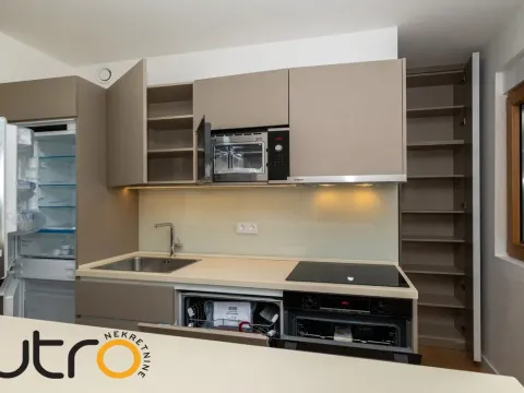 Prodaja, trosoban stan, 90m², Podgorica, Crna Gora - image 6