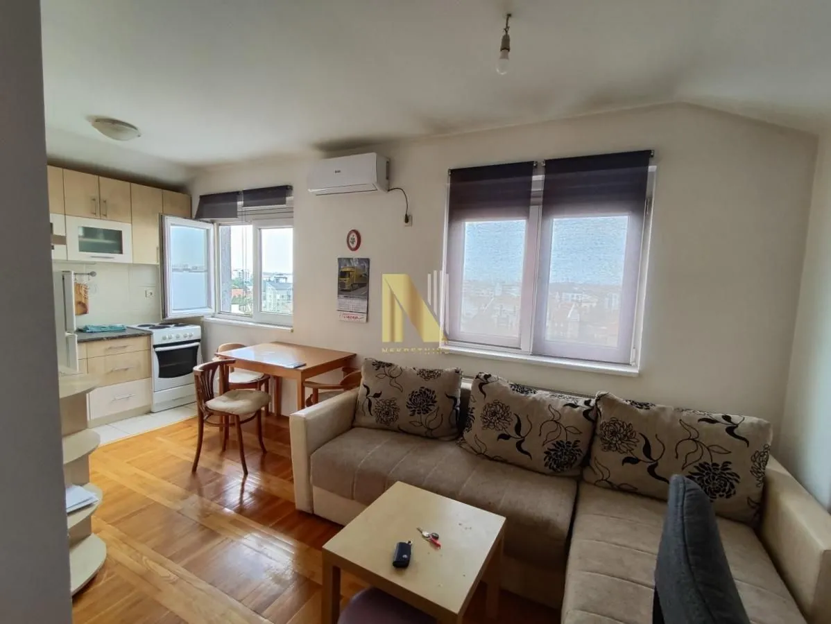 Izdavanje, garsonjera, 25m², Salajka, Novi Sad Sve Podlokacije