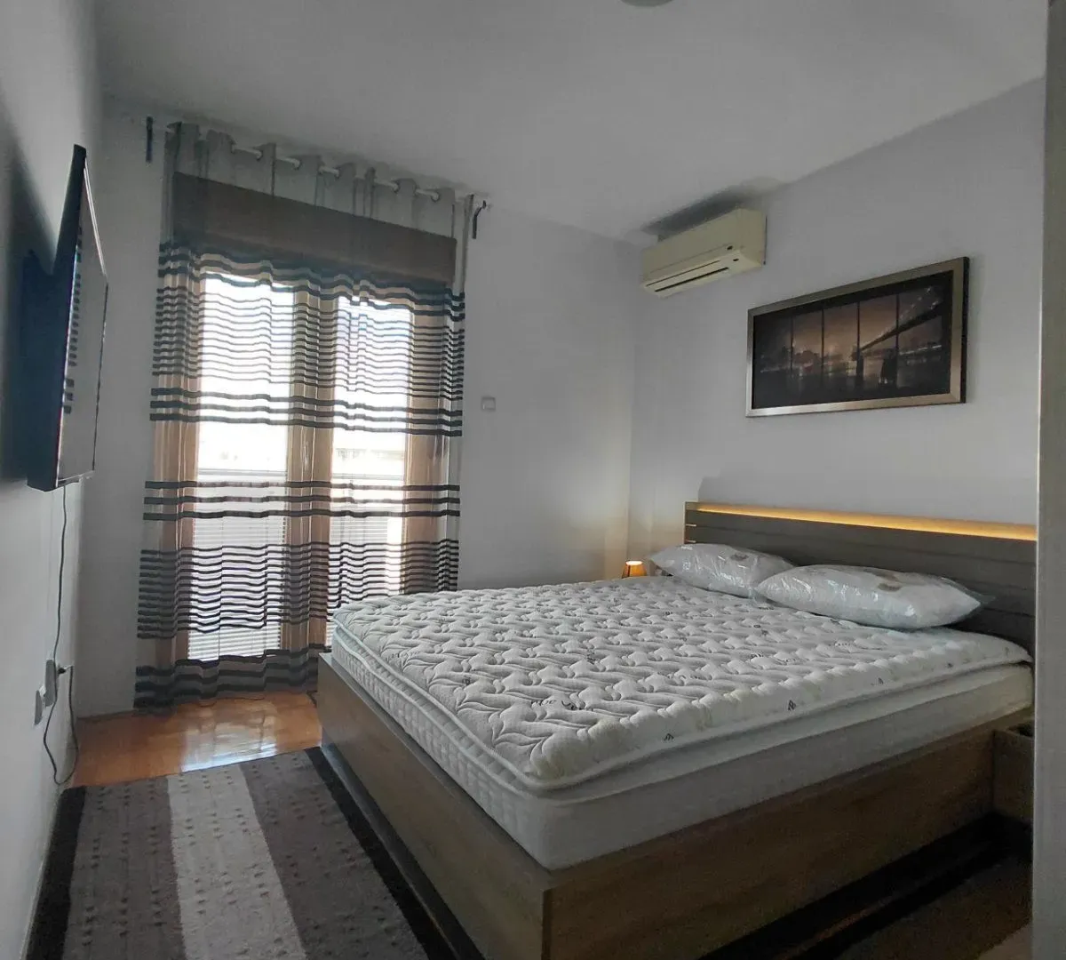 Izdavanje, trosoban stan, 95m², Preko Morače, Podgorica