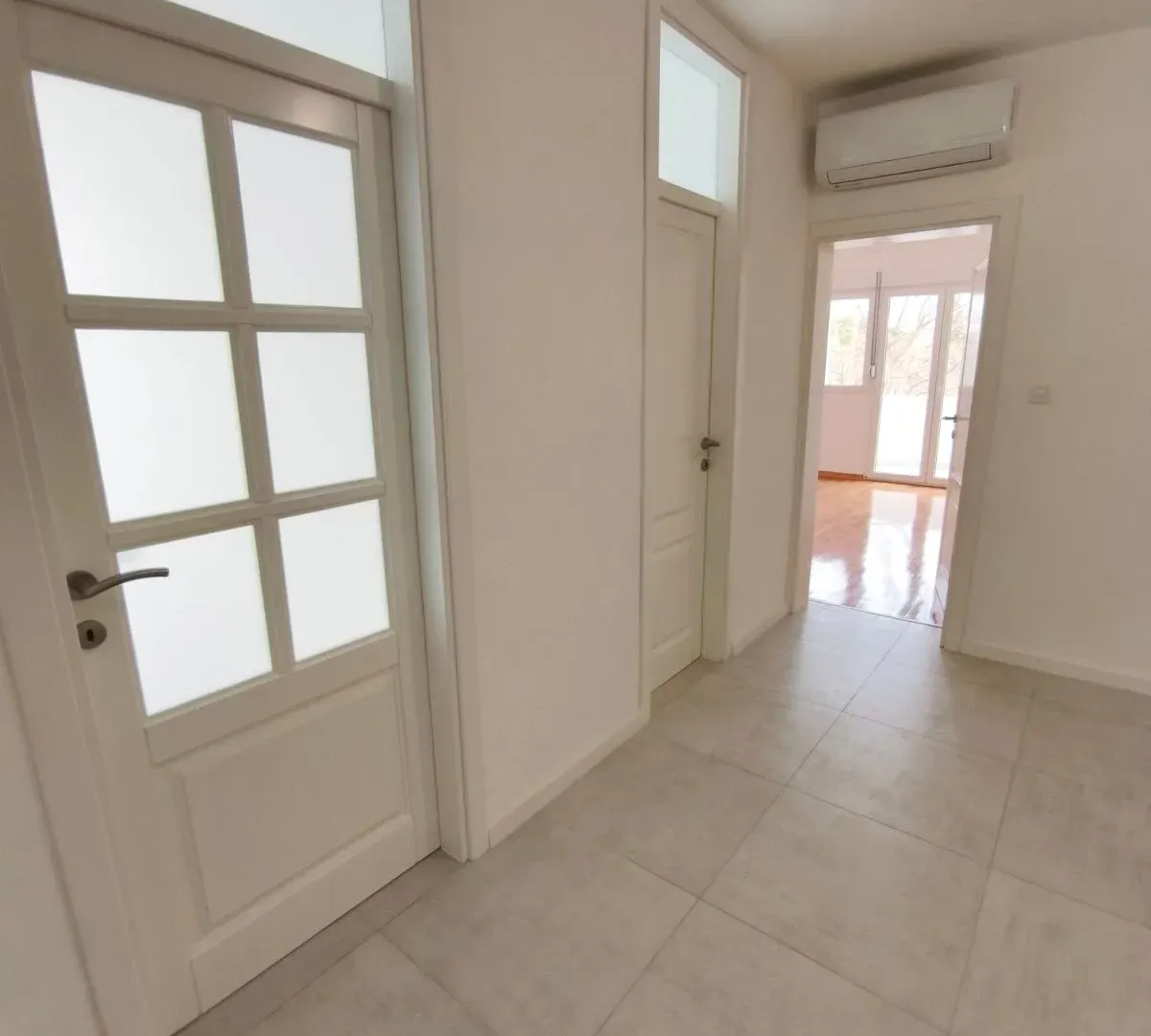 Rent, office space, 50m², Preko Morače, Podgorica
