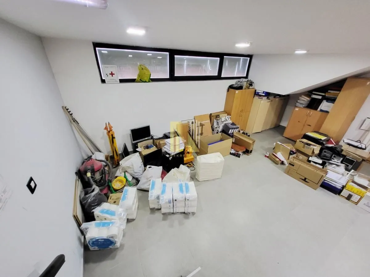 Sale, office space, 207m², Sajmište, Novi Sad