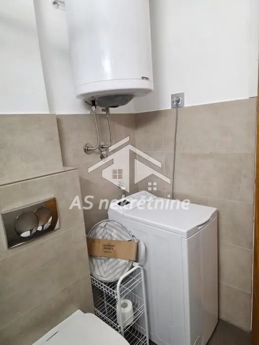 Izdavanje, stan, 50m², Đeram Pijaca, Beograd
