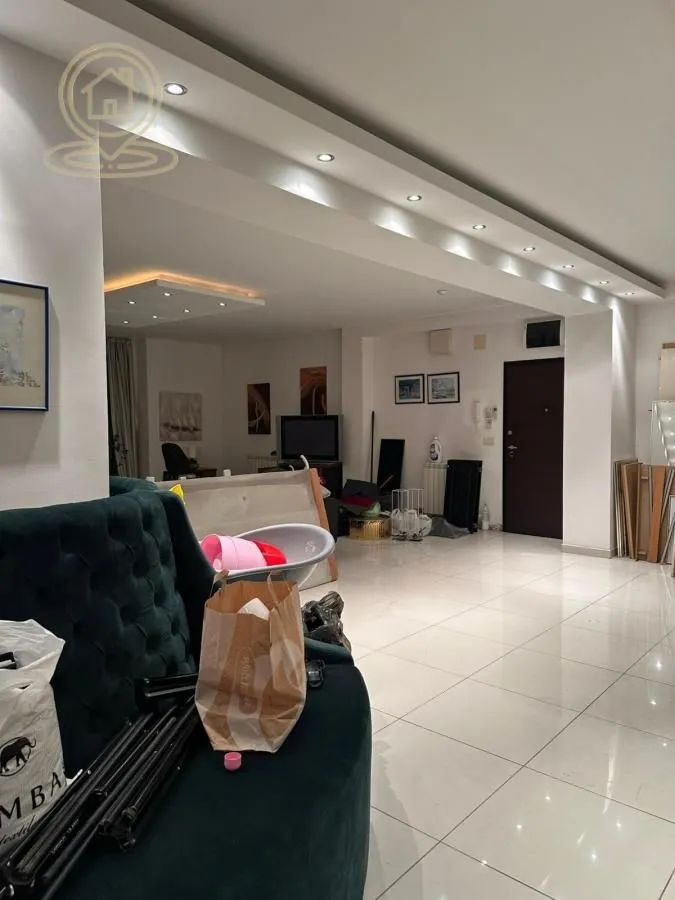 Rent, office space, 160m², Šumice, Beograd