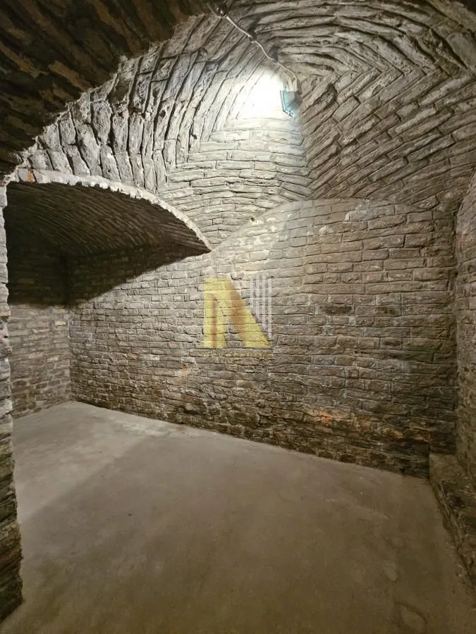 Prodaja, stan, 252m², Centar, Subotica