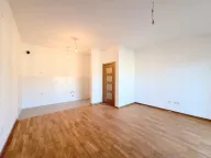 Prodaja, dvosoban stan, 72m², Stari Aerodrom, Podgorica - image 5