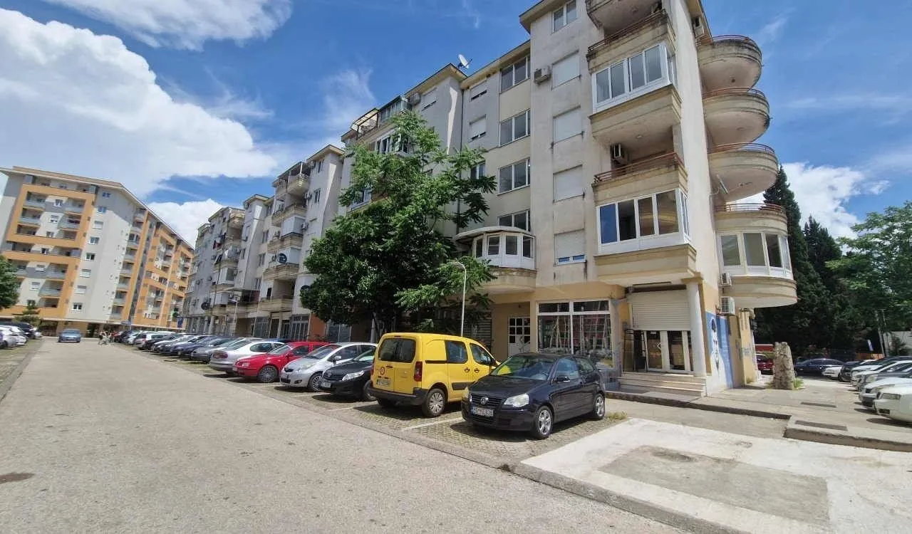 Izdavanje, jednosoban stan, 40m², Zagorič, Podgorica