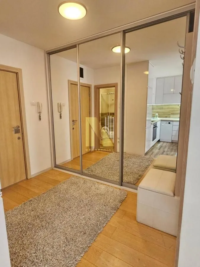Izdavanje, jednosoban stan, 39m², Spens, Novi Sad Sve Podlokacije