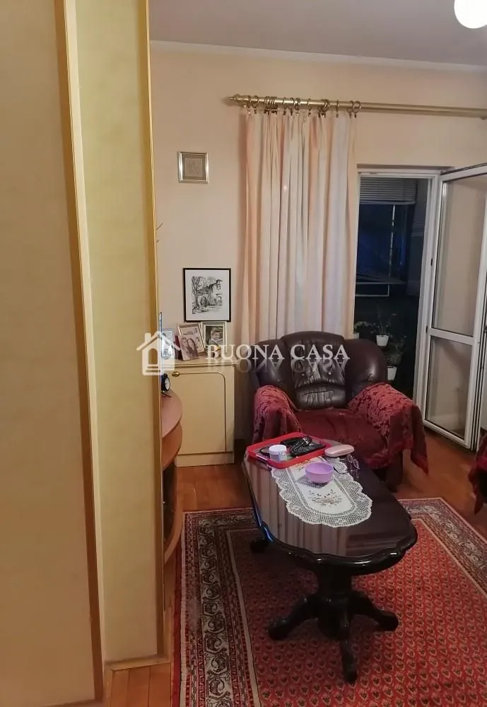 Sale, three bedroom apartment, 99m², Vračar Hram, Vračar Sve Podlokacije