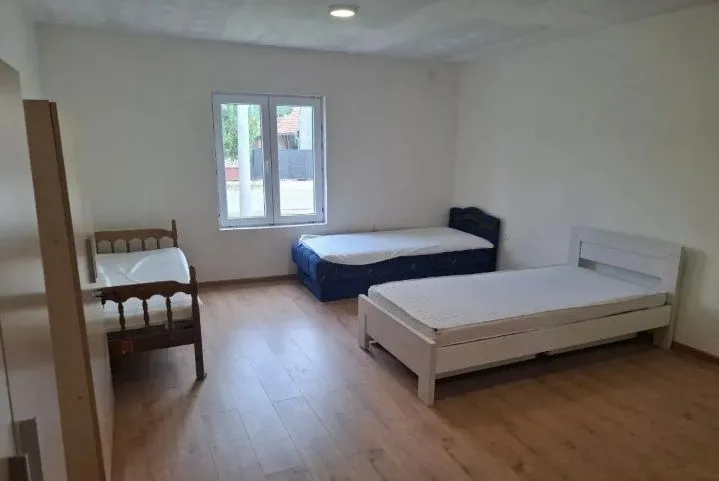 Izdavanje, kuća, 90m², Boljevci, Surčin