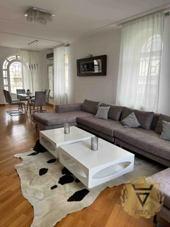 Rent, four bedroom apartment, 135m², Savski Venac, Beograd
