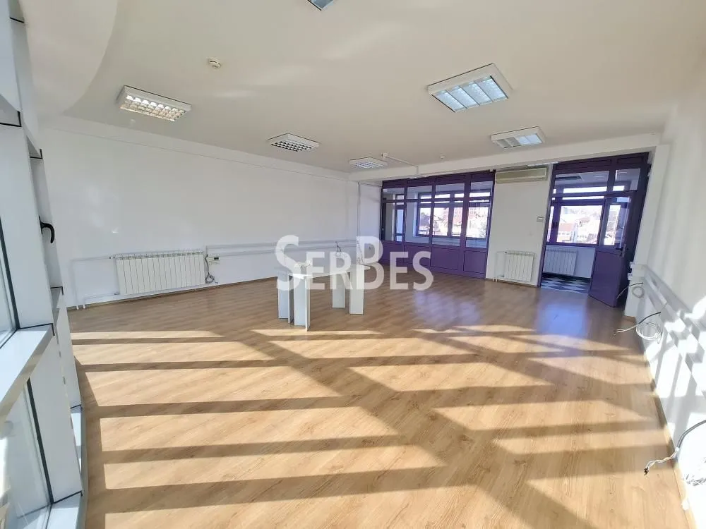 Rent, office space, 500m², Adamovićevo Naselje, Novi Sad Sve Podlokacije