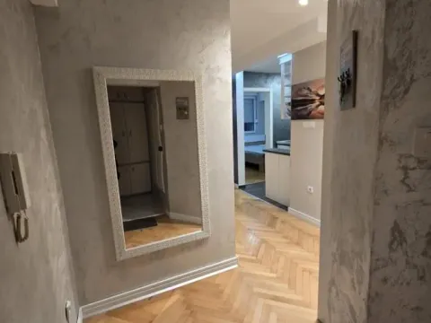 Izdavanje, dvosoban stan, 50m², Bulevar Oslobodjenja, Novi Sad Sve Podlokacije - image 15